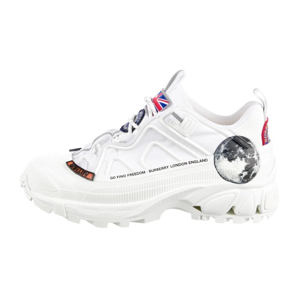 Burberry Arthur Optic White Sneakers with Design - BRAND NEW